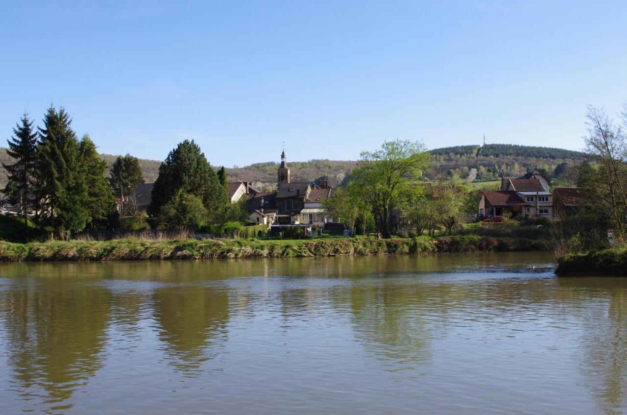 Le Doux Rivage, Proche De Charleville, Jardin Et Acces A La Voie Verte Joigny-sur-Meuse Exterior photo